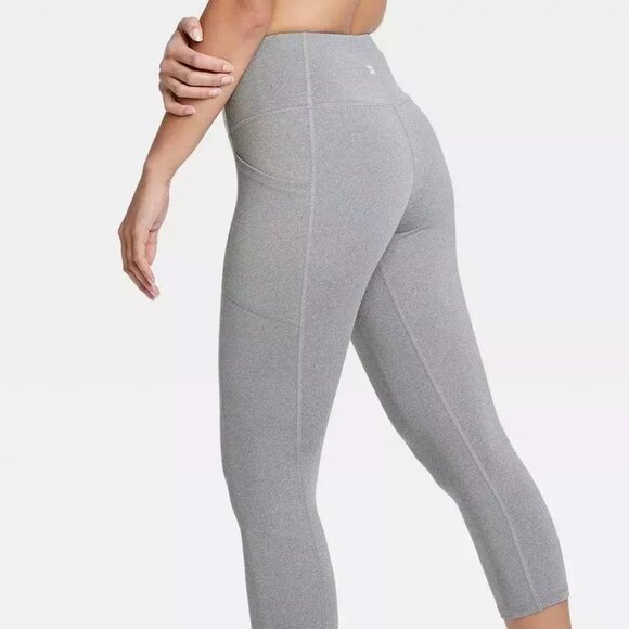 NEW All in Motion High Rise Capri Leggings - Sz 3X - Charcoal Gray - Pockets - Picture 3 of 3